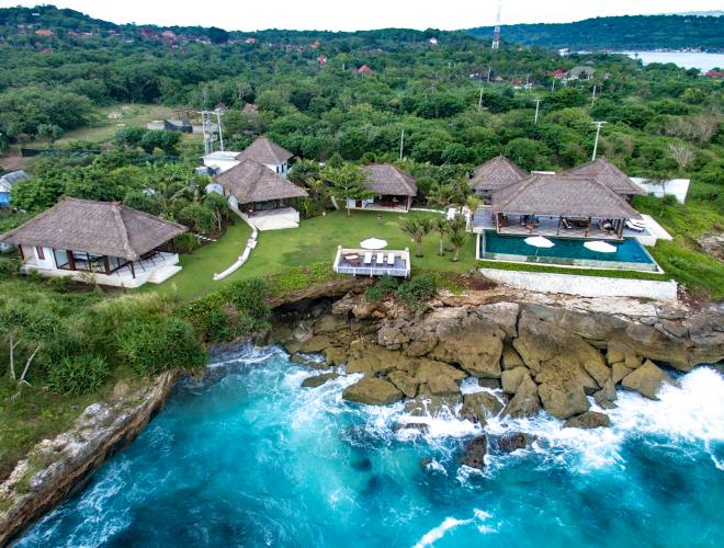 THE STUNNING LOCATION OF VILLA BAHAGIA. DREAM BEACH. LEMBONGAN